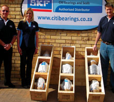 l to r: Mark Fritsch, sales representative; Bronwyn Smit, internal sales; Neil Logue, sales manager